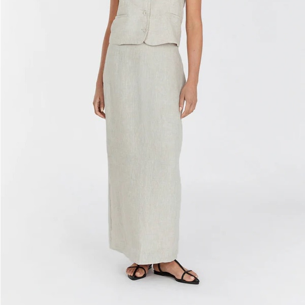 DISSH Roberts Linen Midi Skirt in natural